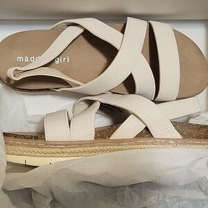 ✨️ NEW ✨️ Cute sandals